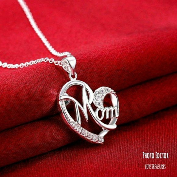 New sliver diamond mom pendent